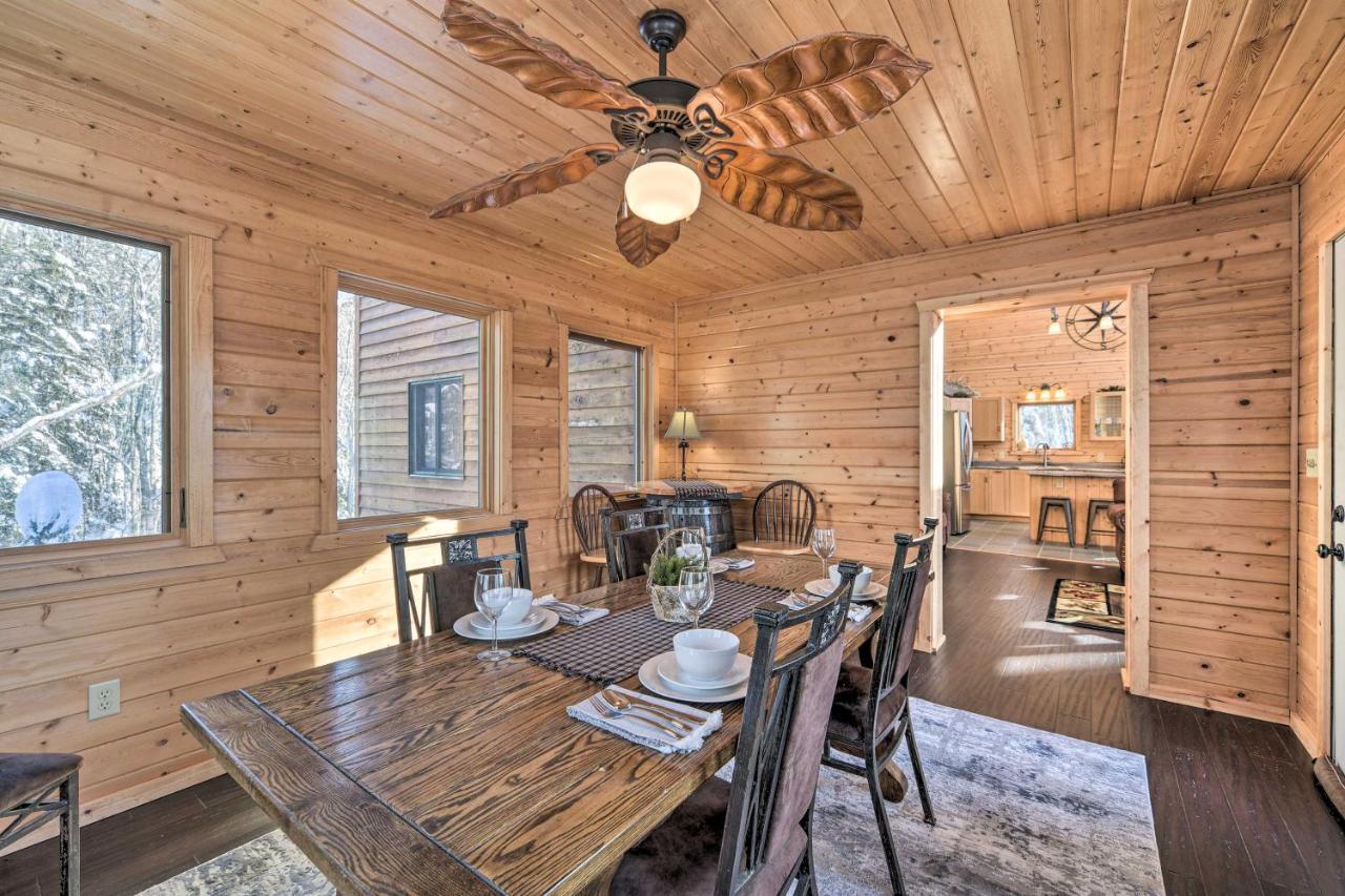 Scenic Hayward Lake View Retreat With Fire Pit المظهر الخارجي الصورة