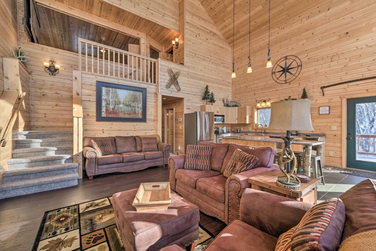 Scenic Hayward Lake View Retreat With Fire Pit المظهر الخارجي الصورة